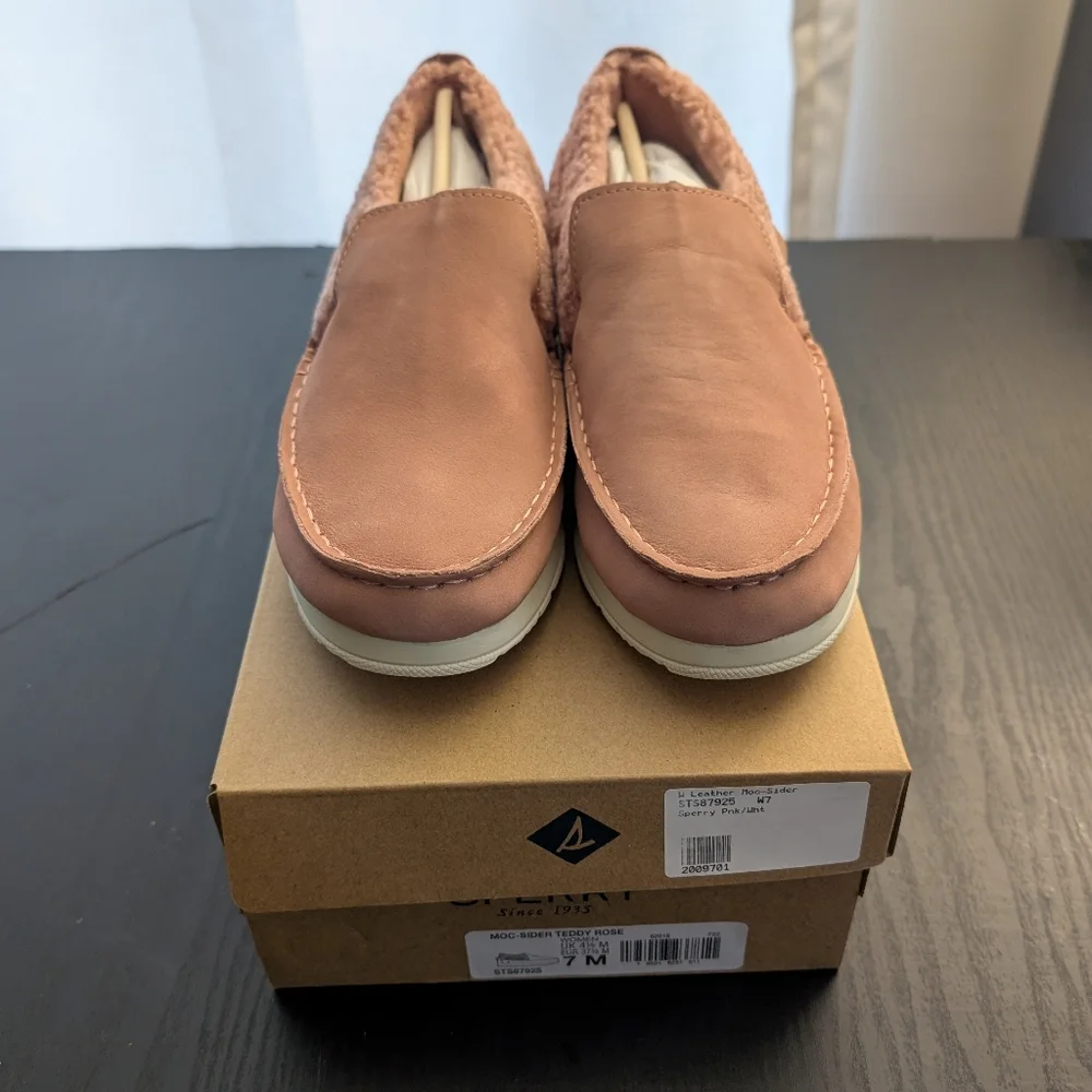 Sperry Women’s Moc-Sider Rose Leather Teddy Hybrid Boat Shoe M7 NIB - Picture 3 of 13